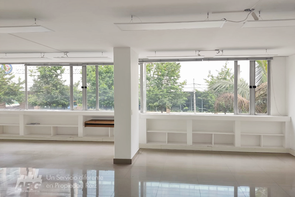 Oficina de 60 m² en arriendo, barrio Chapinero