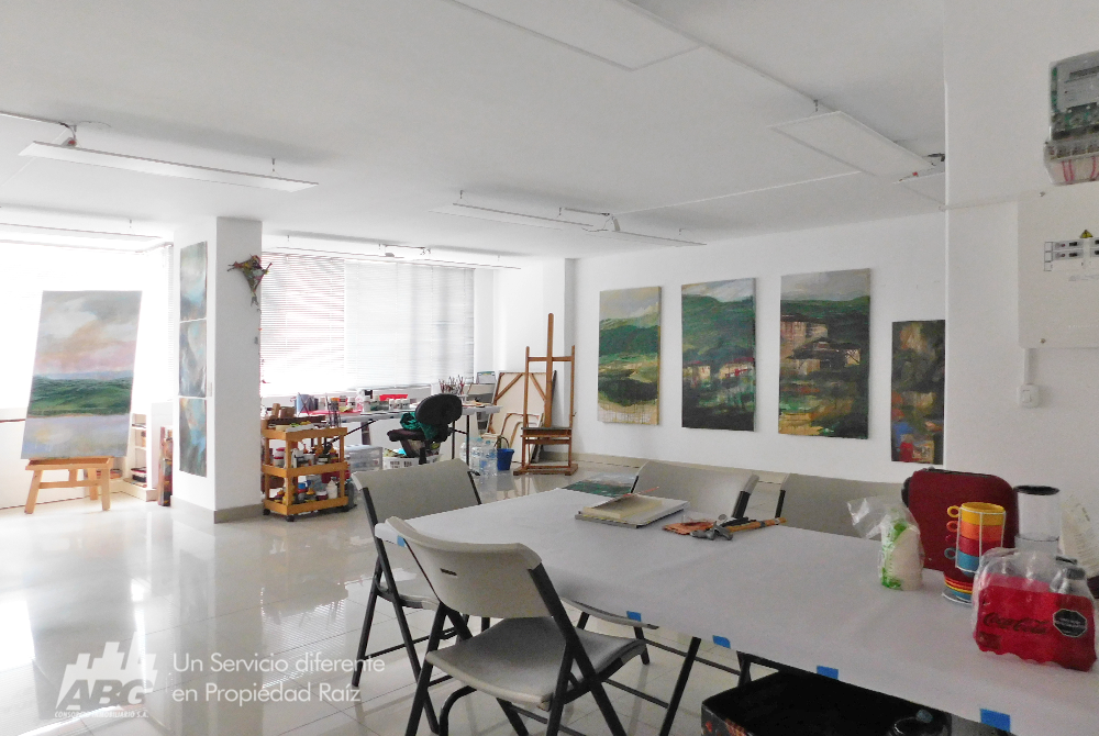 Oficina de 60 m² en arriendo, barrio Chapinero